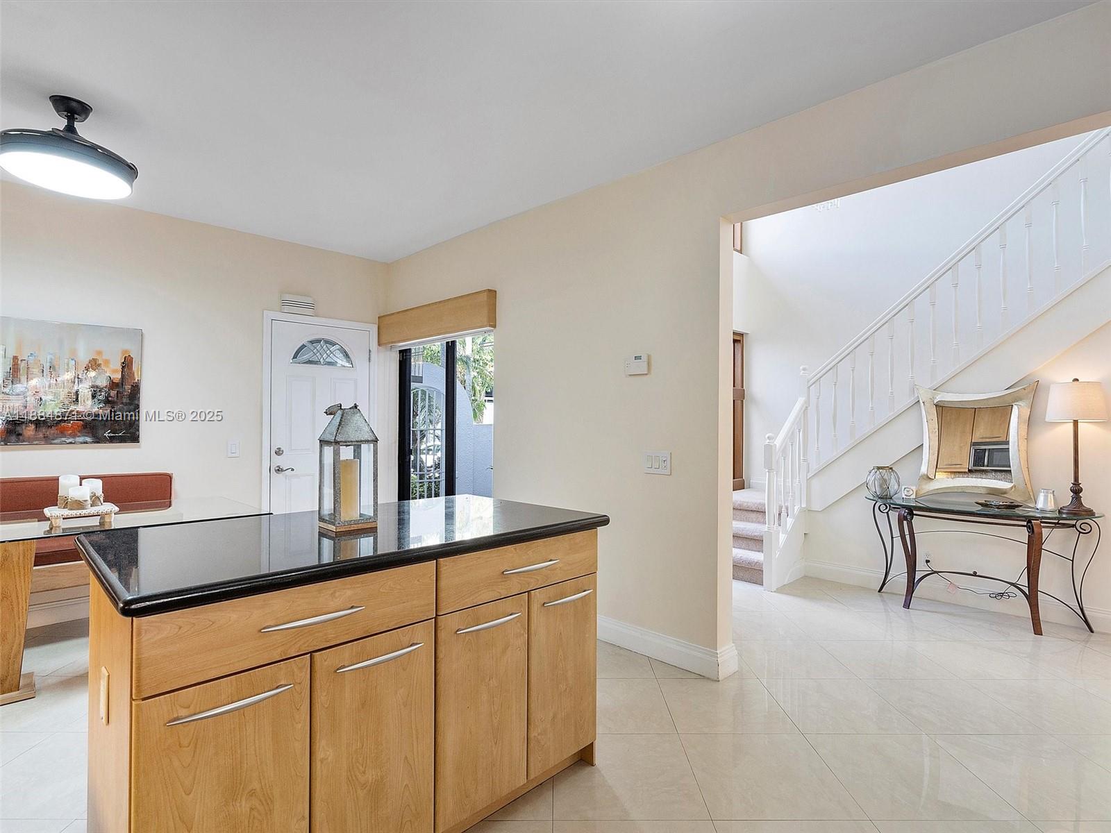 TOWNHOMES OF PORTSVIEW CO - Residential Lease