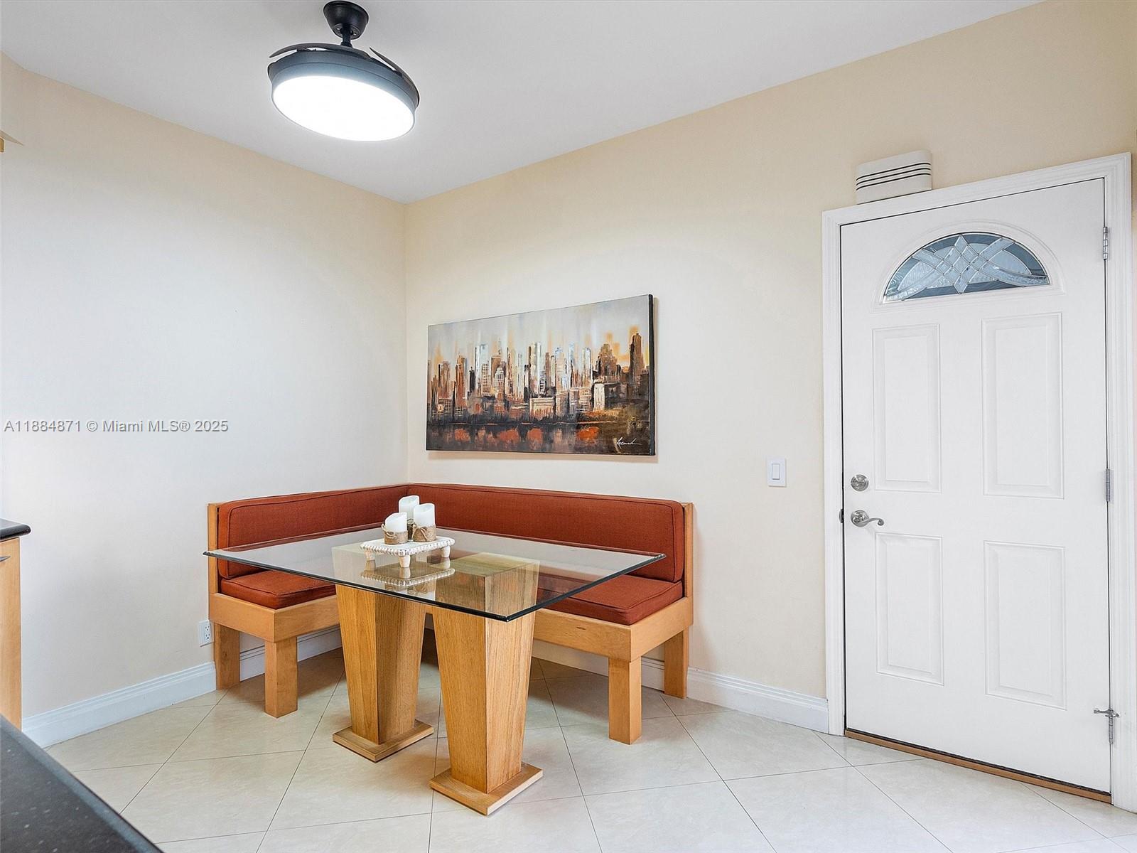 TOWNHOMES OF PORTSVIEW CO - Residential Lease