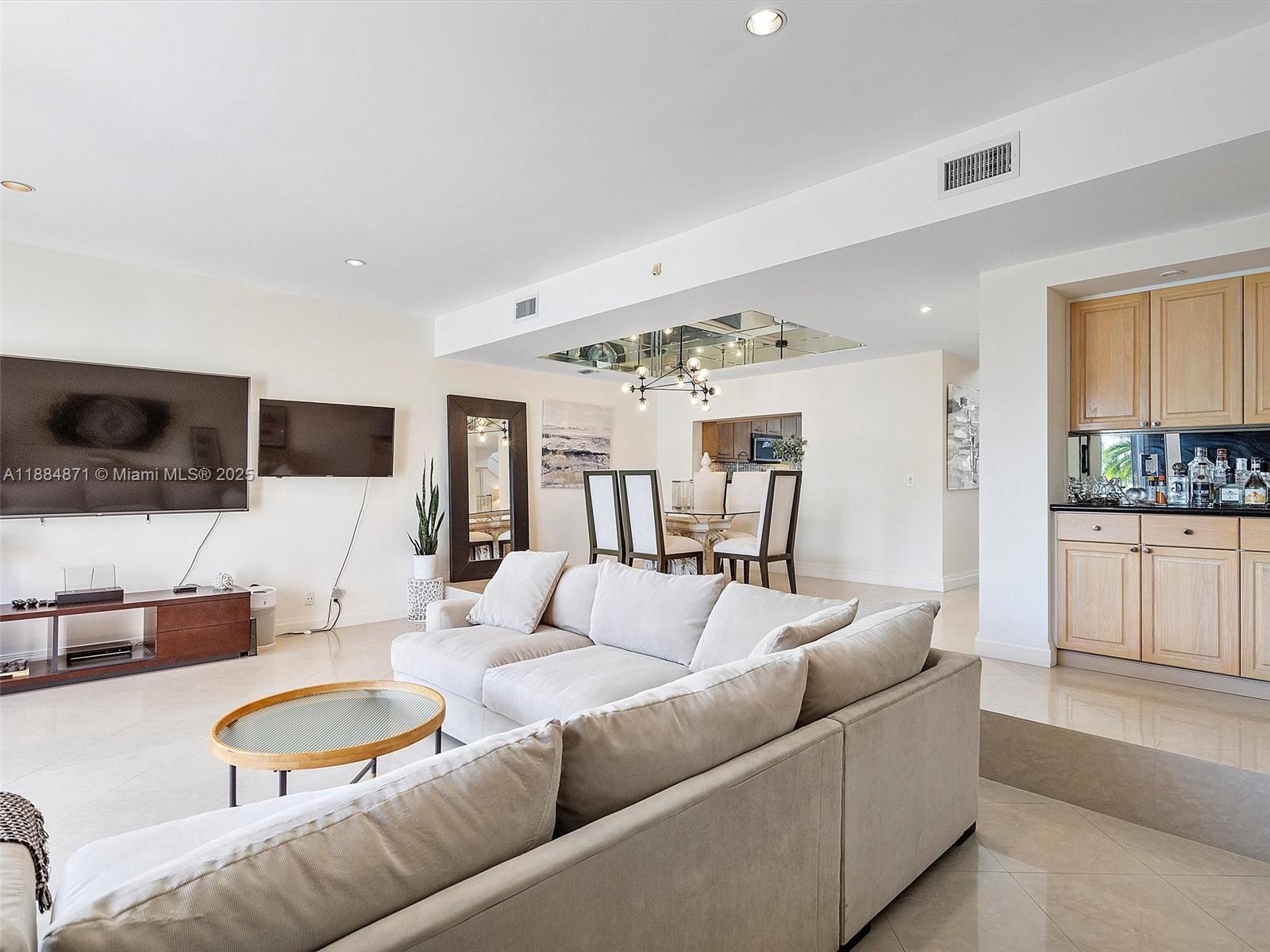 TOWNHOMES OF PORTSVIEW CO - Residential Lease