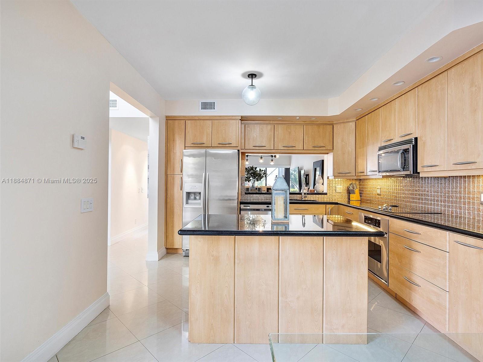 TOWNHOMES OF PORTSVIEW CO - Residential Lease
