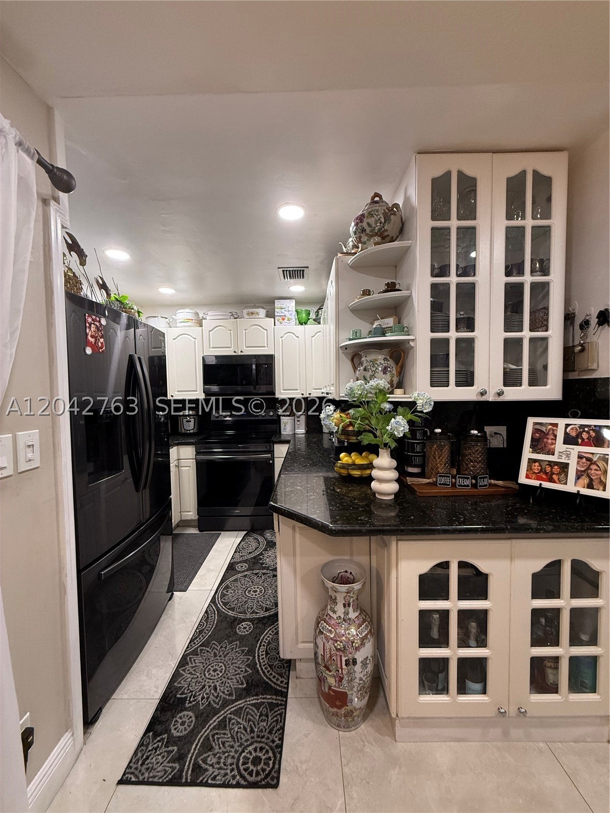 4100 Crystal Lake Dr 111, Deerfield Beach FL 33064