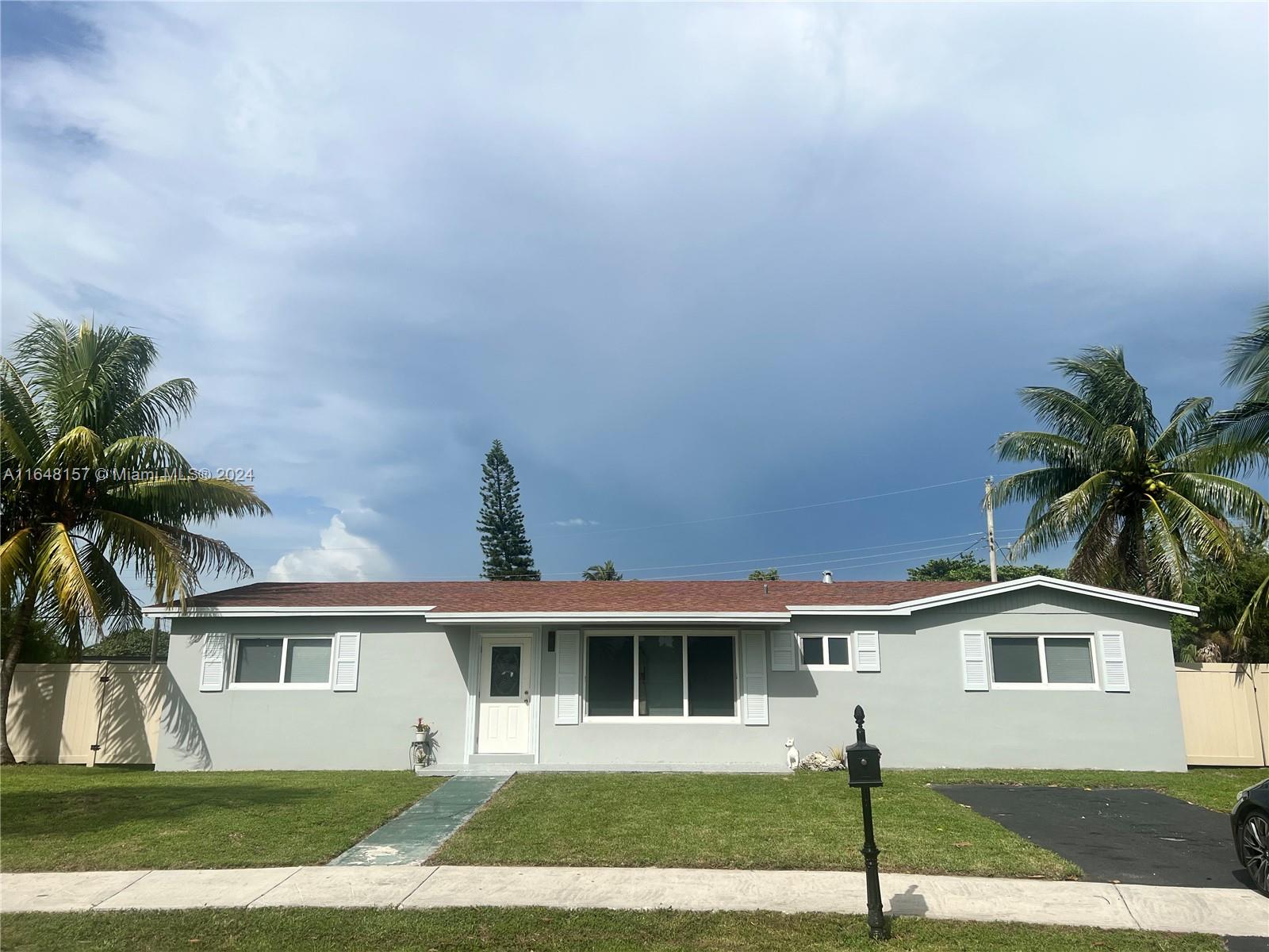 AMAZING INVESTMENT PROPERTY LEASED FOR ONE YEAR WITH OPTION TO RENEW GENERATING REVENEW OF $4,300 A MONTH. HOUSE HAS BEEN COMPLETELY REMODELED! ALL INVESTORS WELCOMED TO CALL LISTING AGENT!