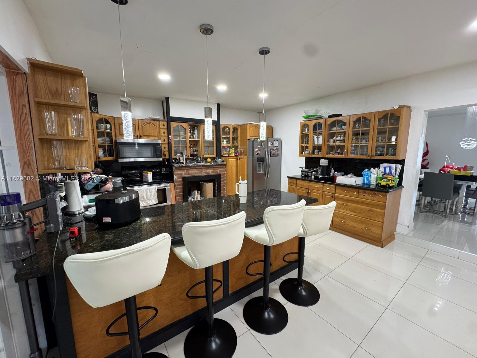 ROYALEGREEN TOWNHOUSE SE - Residential