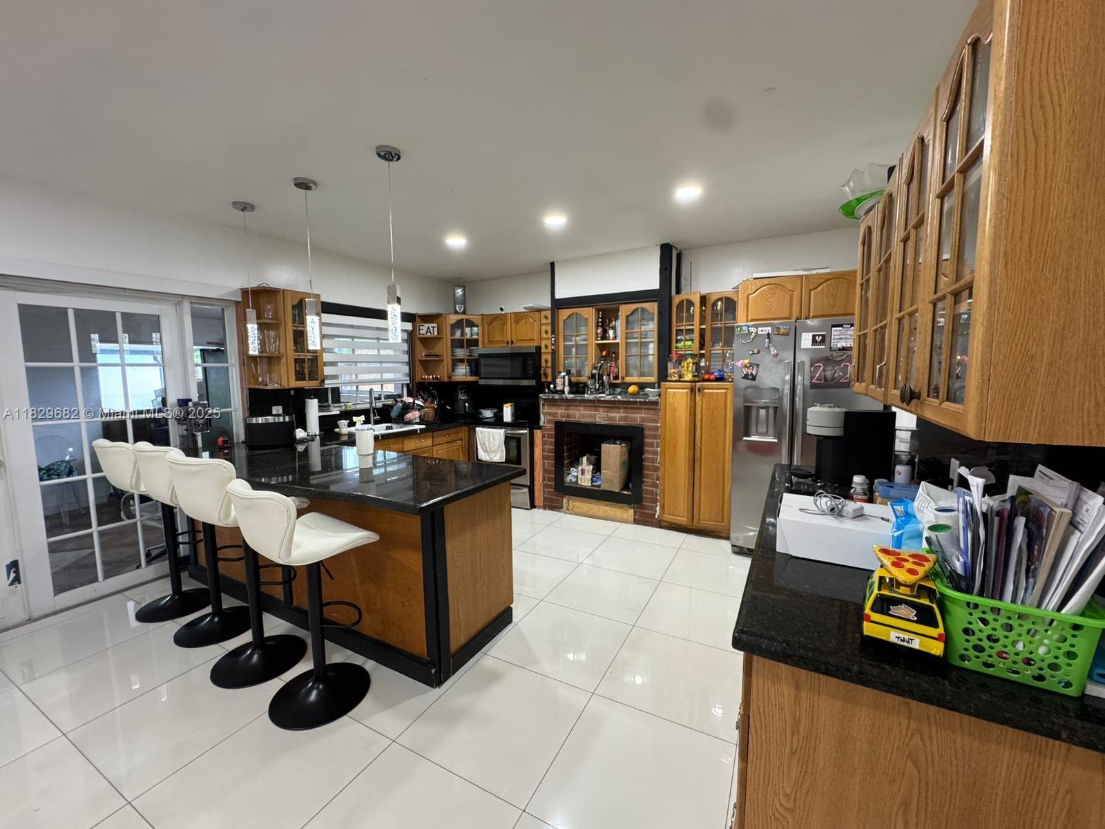 ROYALEGREEN TOWNHOUSE SE - Residential