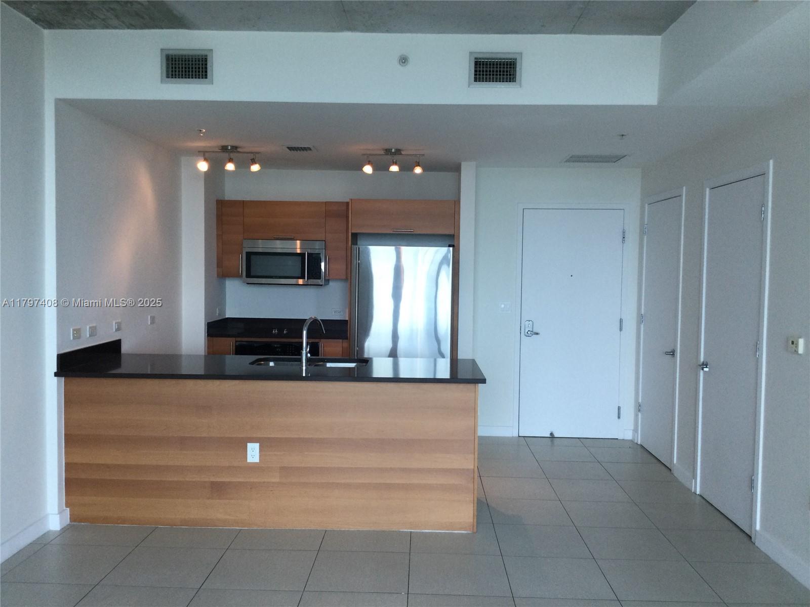 3301 NE 1st Ave H1411