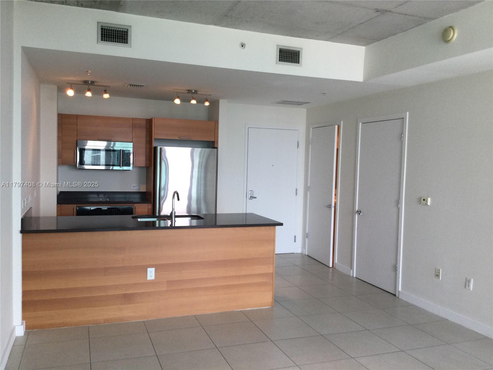 3301 NE 1st Ave H1411