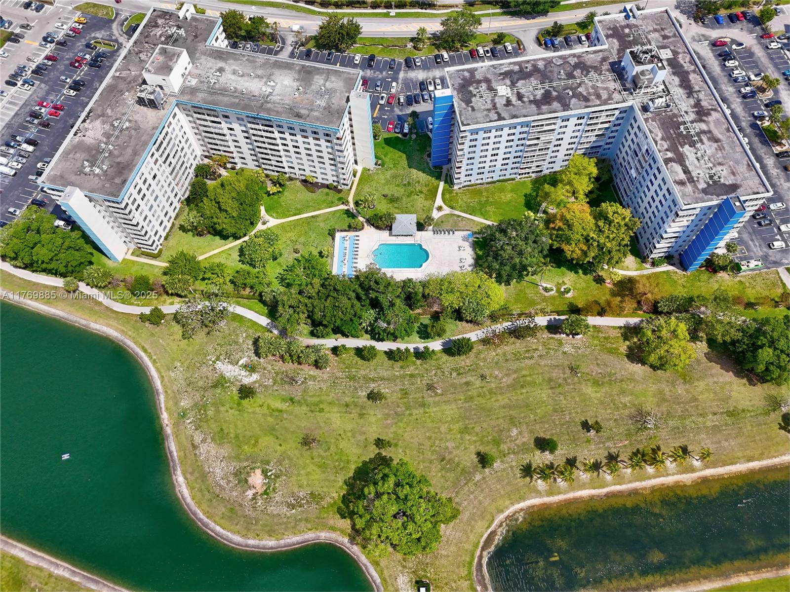 HILLCREST EAST NO 23 COND - Residential