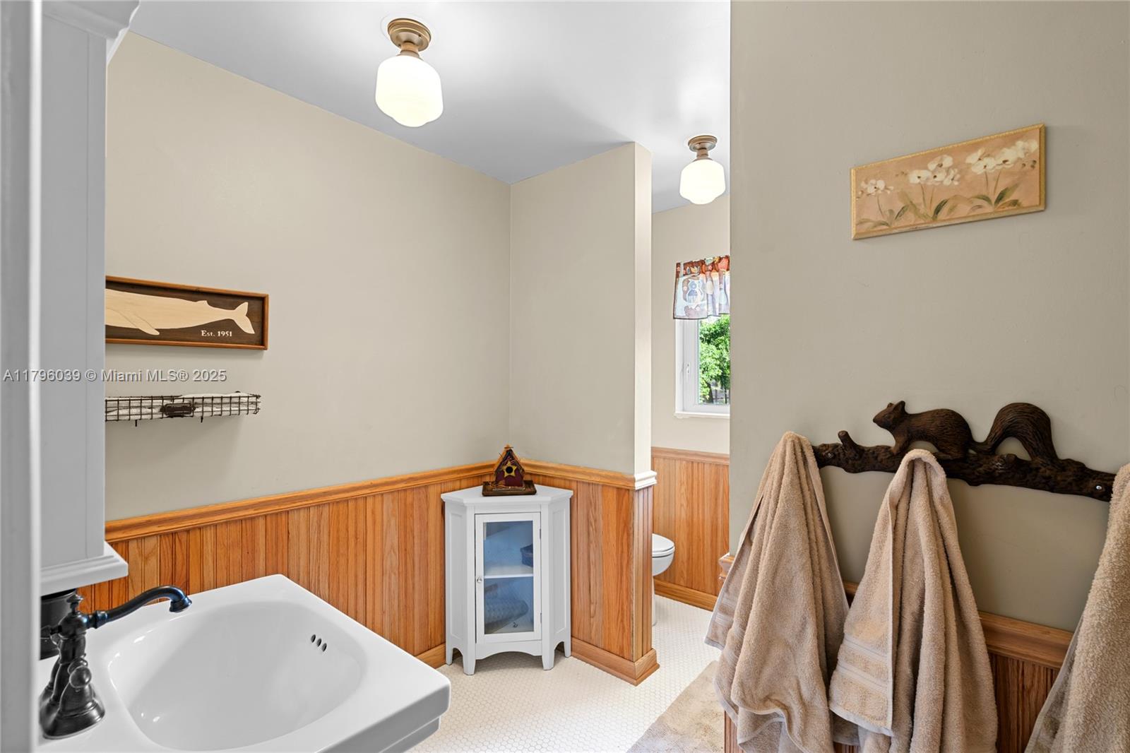 BIG PINE ESTS - Residential
