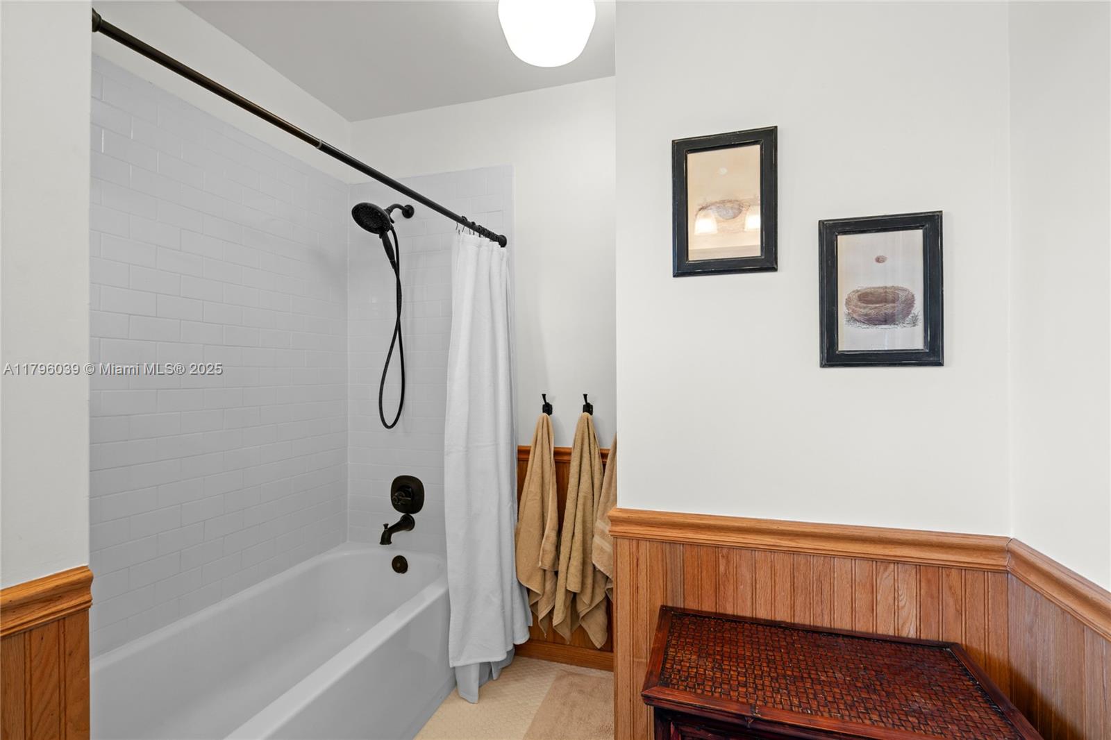 BIG PINE ESTS - Residential