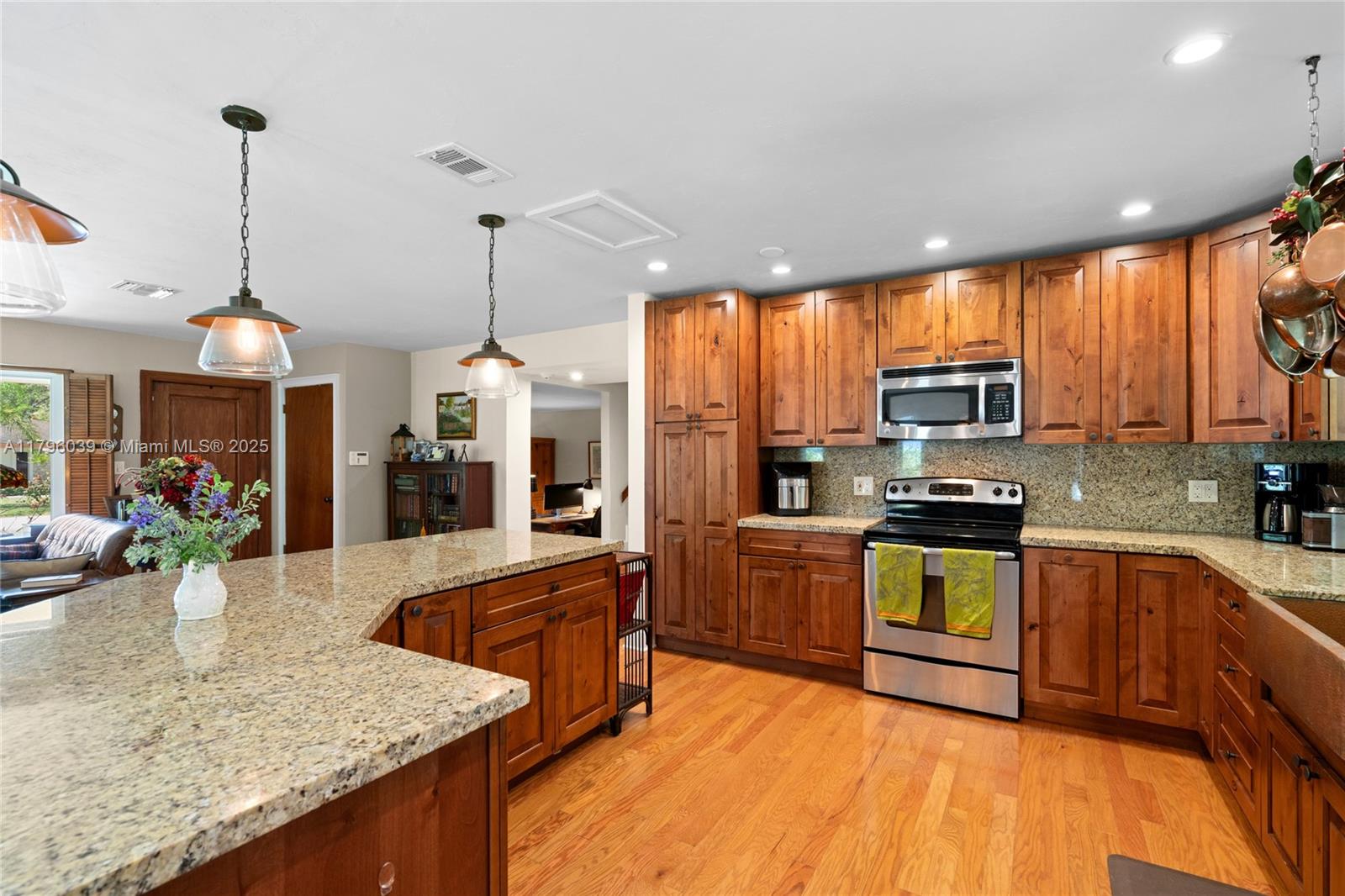 BIG PINE ESTS - Residential