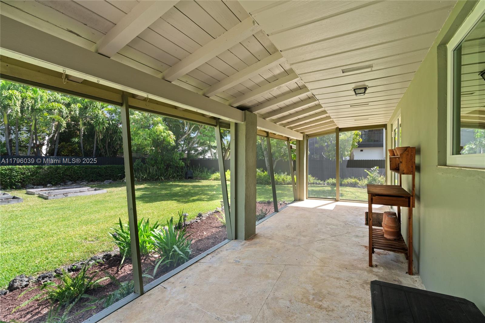 BIG PINE ESTS - Residential