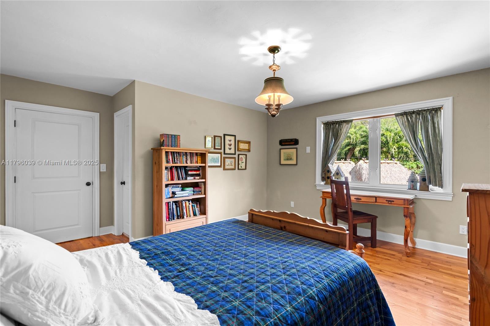 BIG PINE ESTS - Residential
