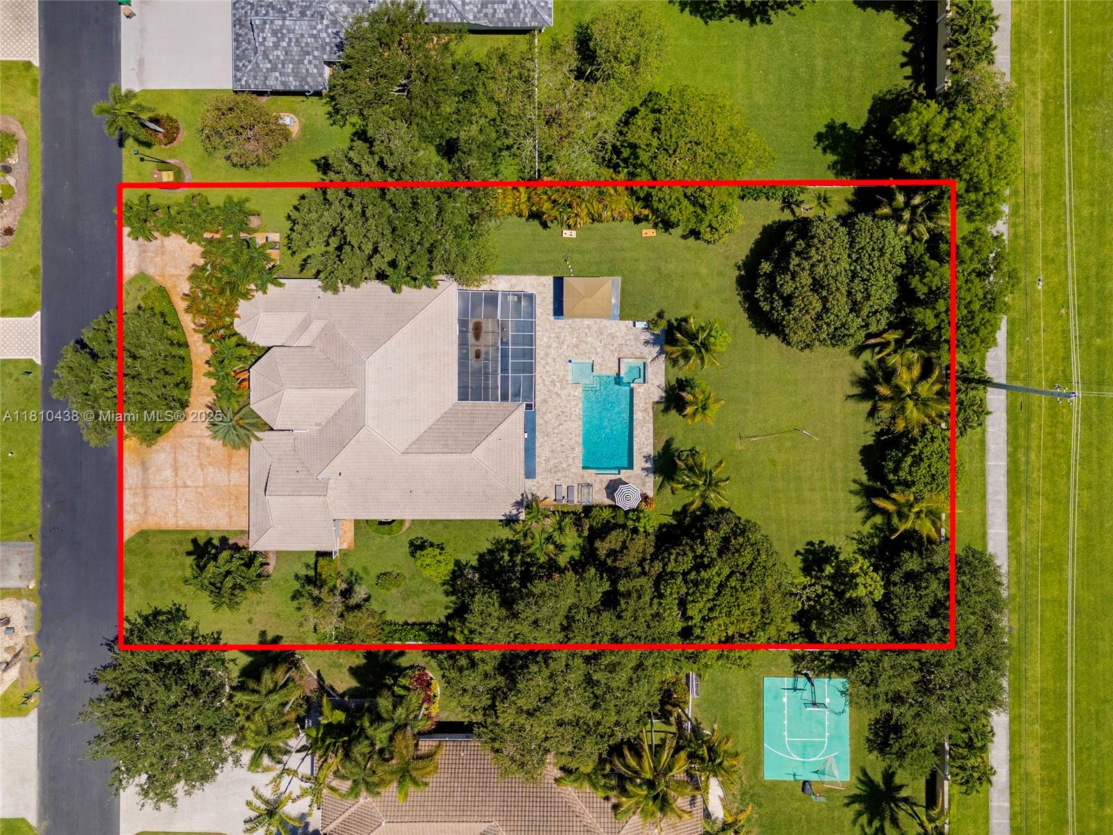 Address Not Disclosed, Davie, Broward County, Florida - 5 Bedrooms  
3 Bathrooms - 