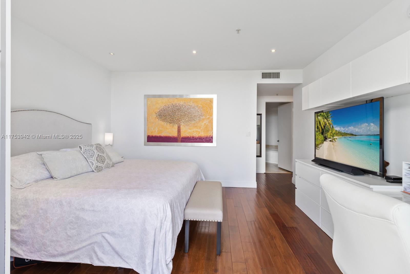 NAUTICA CONDO - Residential