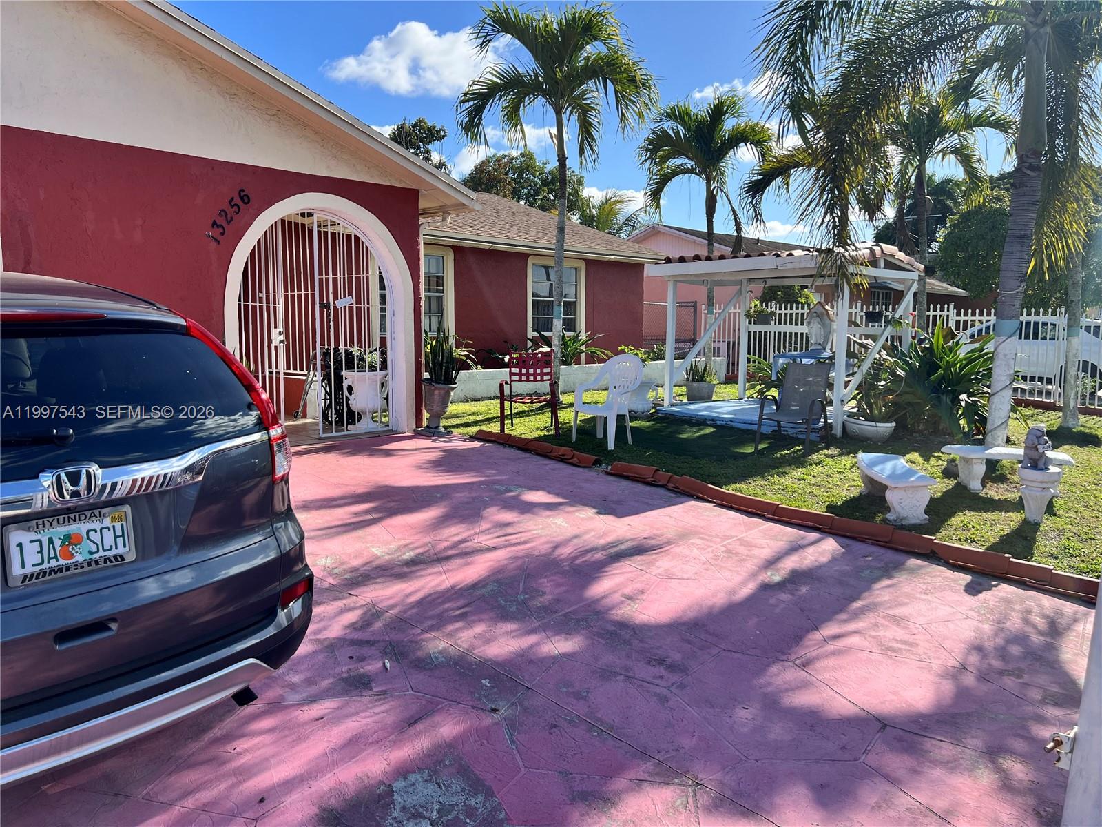 MEADOW WOOD MANOR SEC 7 - Residential