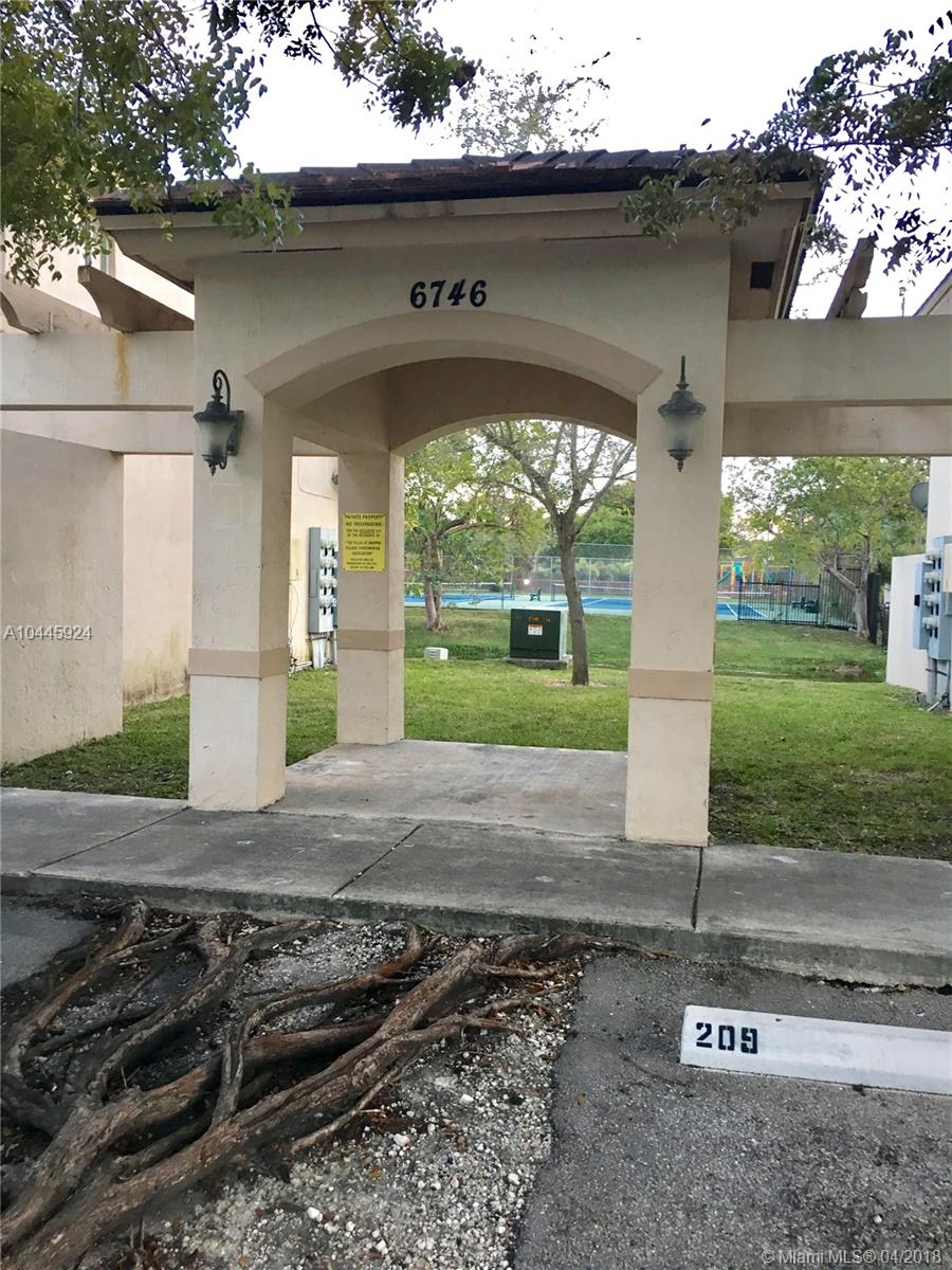 THE VILLAS AT SNAPPER VIL - Residential