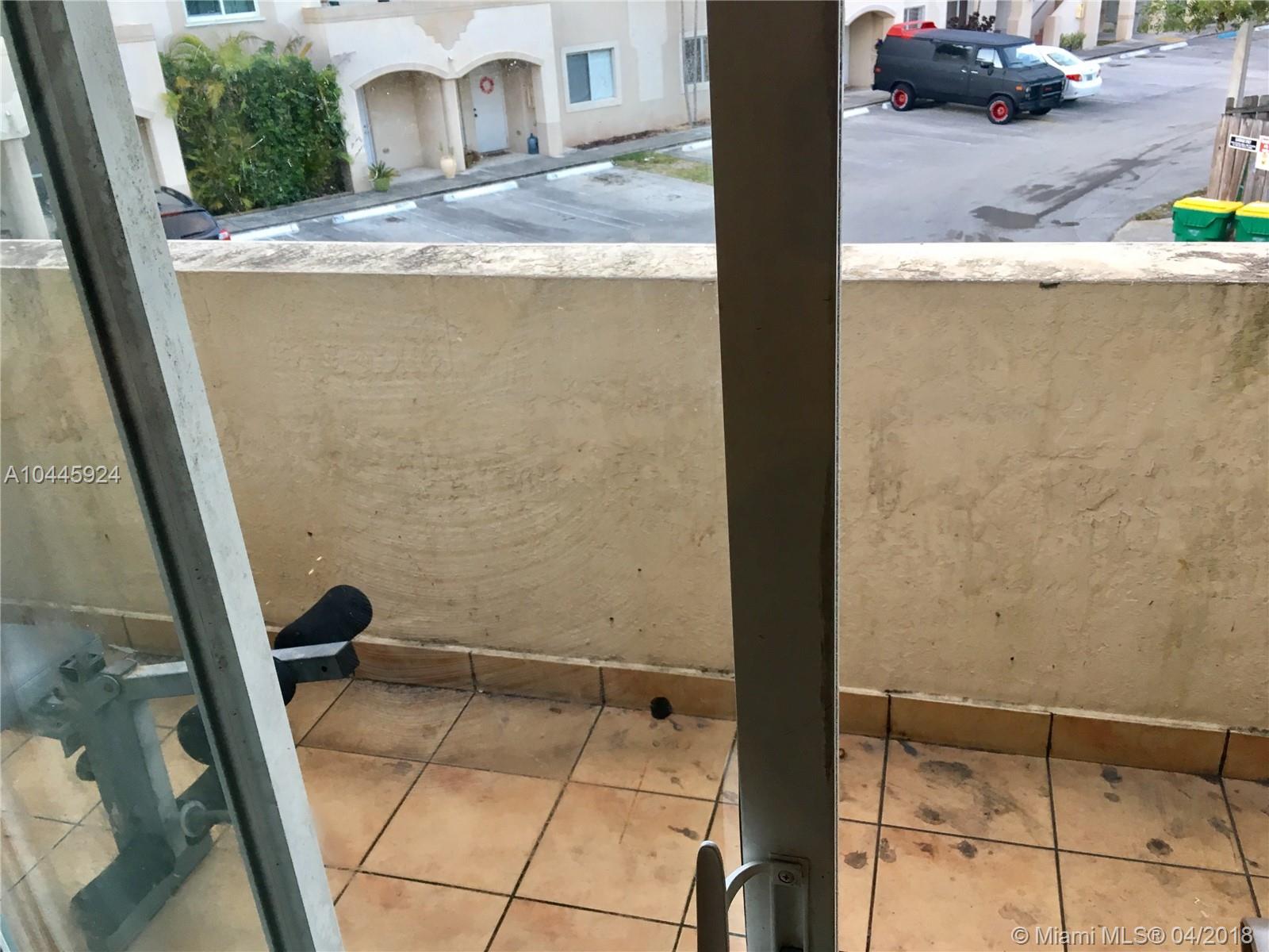 THE VILLAS AT SNAPPER VIL - Residential