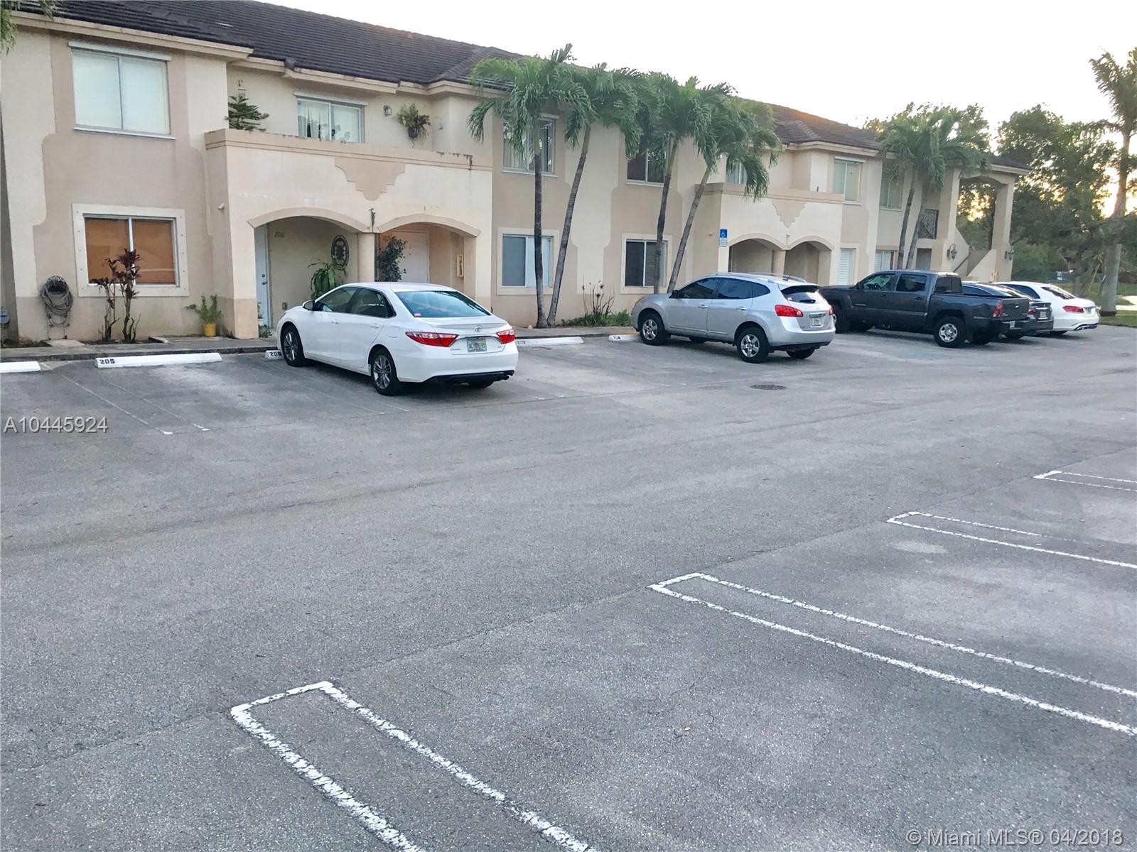 THE VILLAS AT SNAPPER VIL - Residential