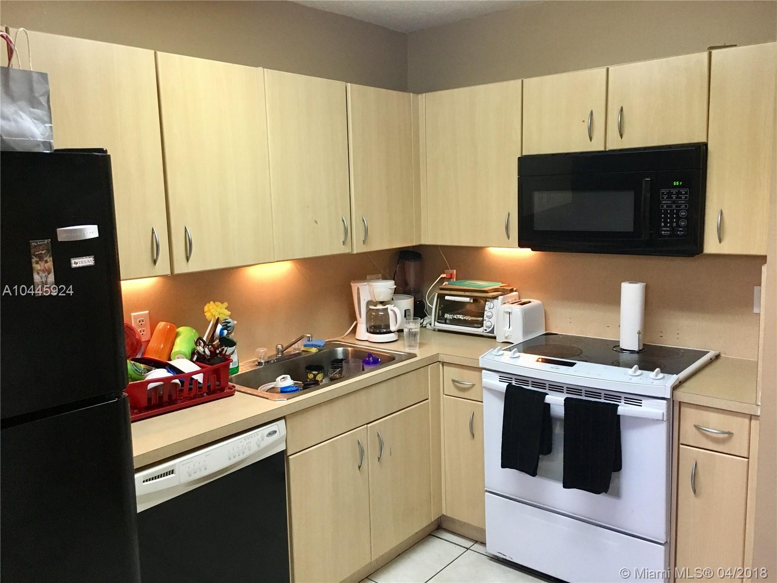 THE VILLAS AT SNAPPER VIL - Residential