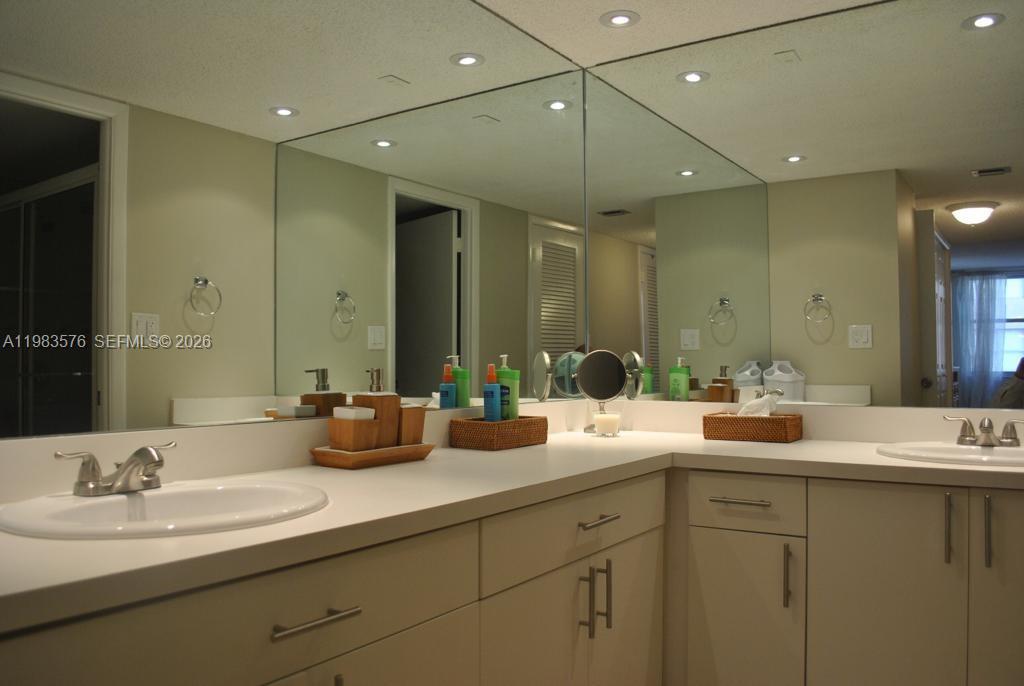 MAISON GRANDE CONDO - Residential Lease