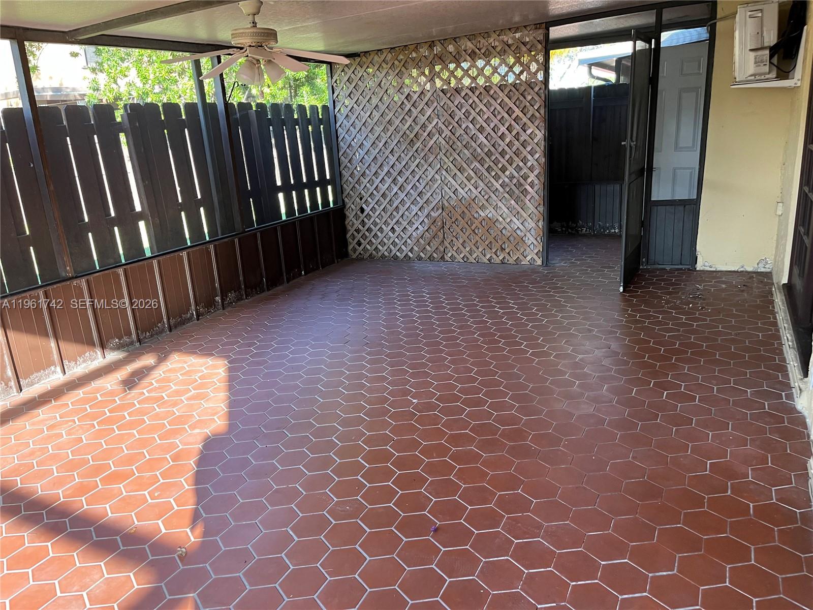 WOODGATE - Residential