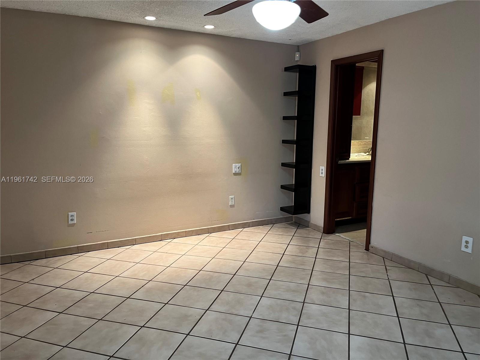 WOODGATE - Residential