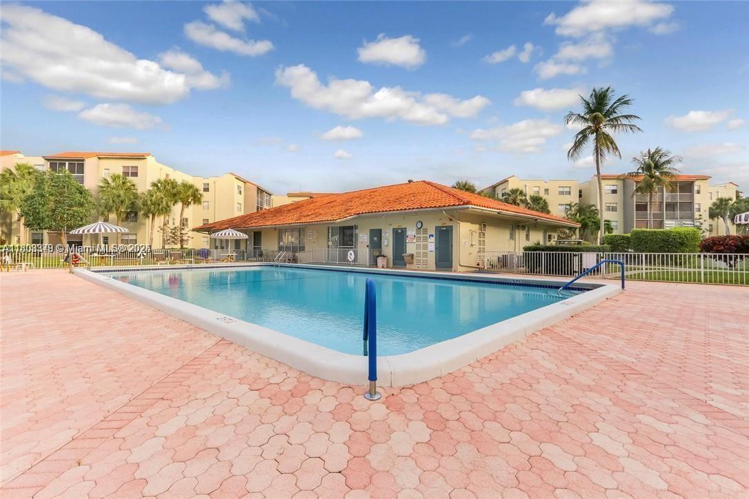 COURTYARDS OF BROWARD CON - Residential