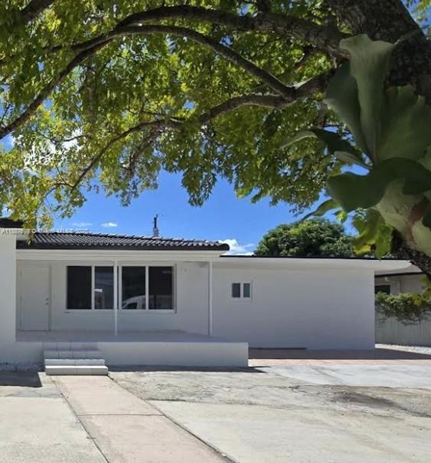 Enjoy this beautiful and cozy house located in the desirable city of Hialeah. This renovated house offers 3 bedrooms, 3 full bathrooms, spacious Living and dining room in addition to a spacious patio to enjoy outside living. 
Ready to move, don't miss it!!