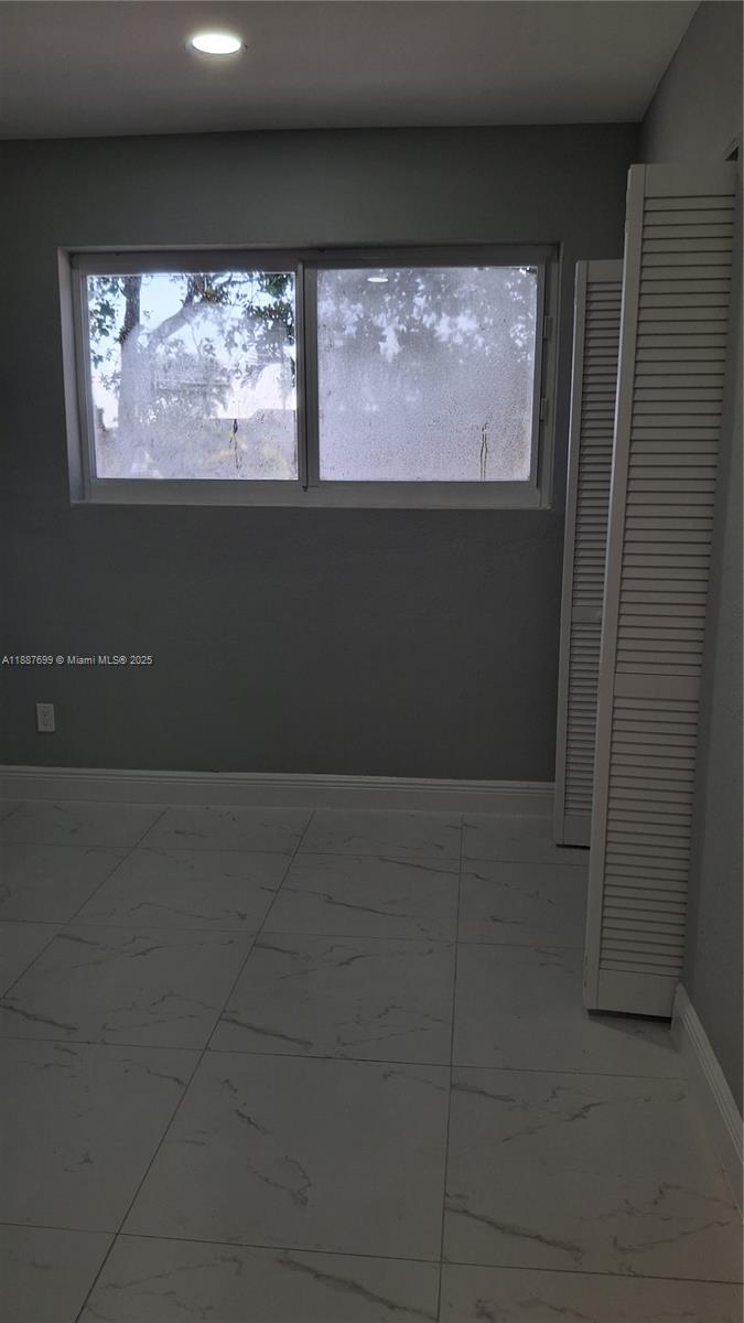 HIALEAH 14 ADDN - Residential Lease