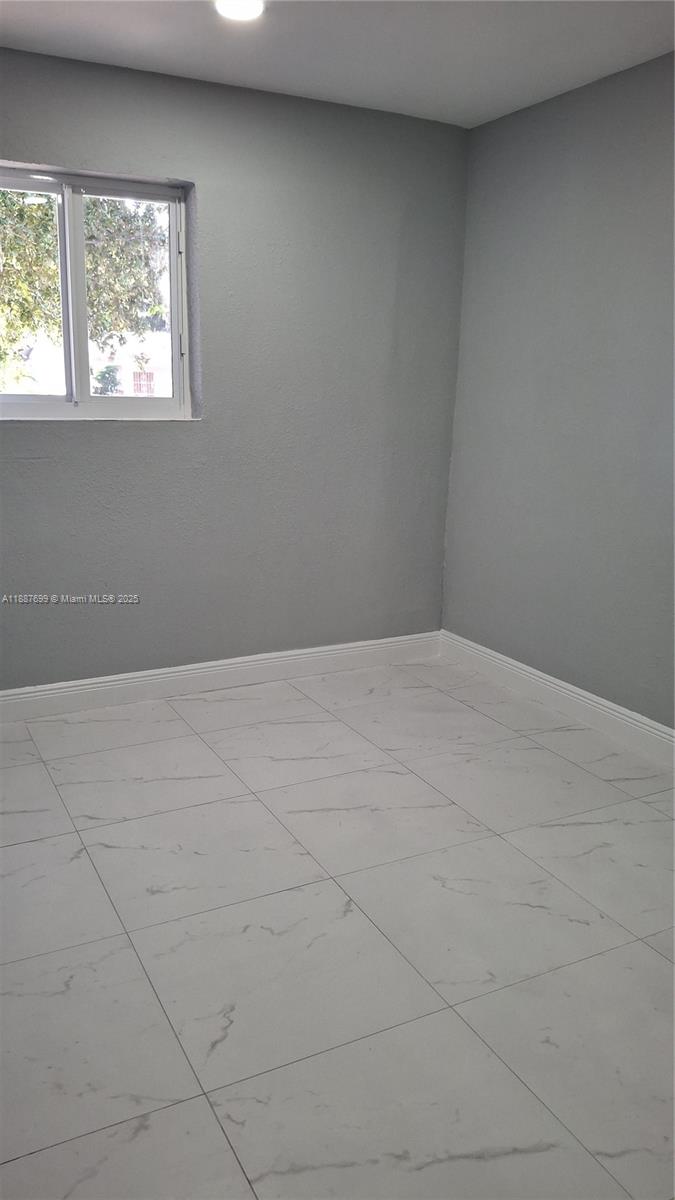 HIALEAH 14 ADDN - Residential Lease