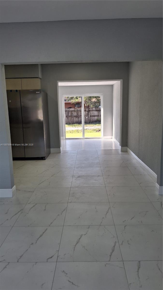 HIALEAH 14 ADDN - Residential Lease