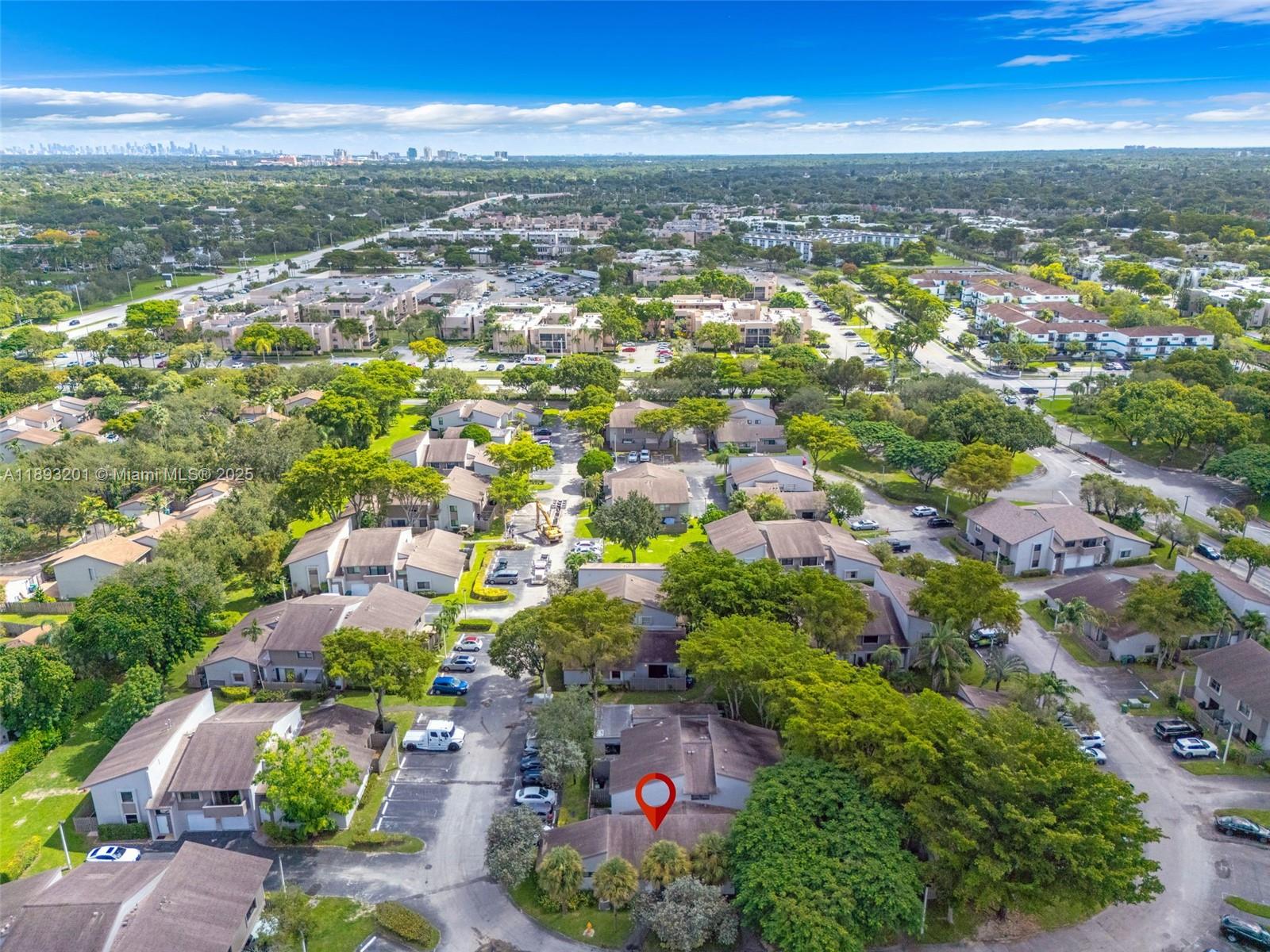 GREENGLADES CONDO 16 - Residential