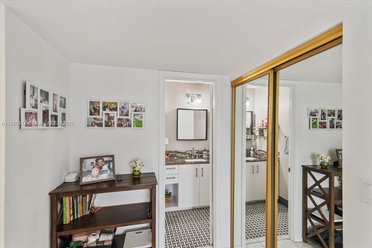 GREENWAY VILLAGE NORTH CO - Residential