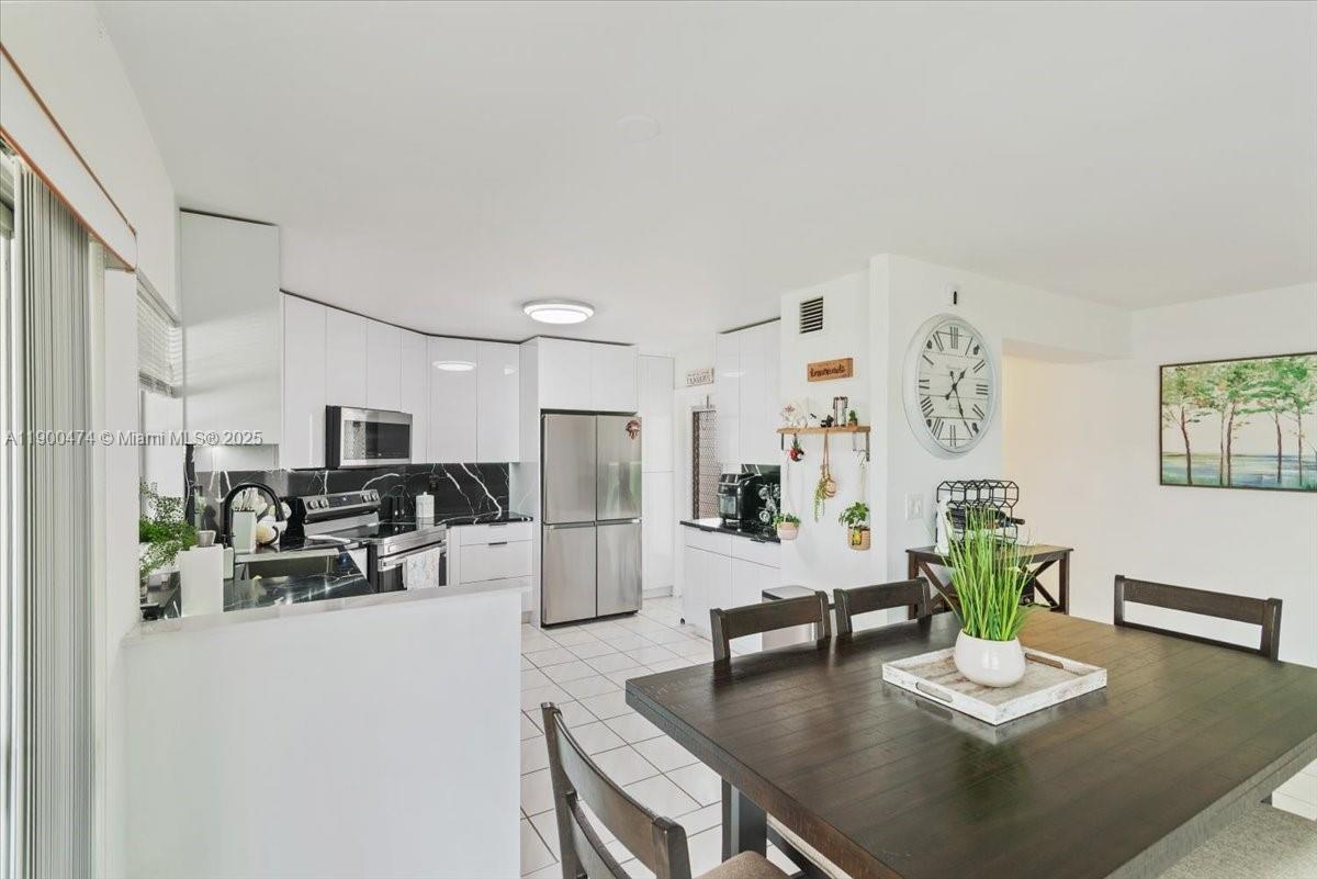 GREENWAY VILLAGE NORTH CO - Residential