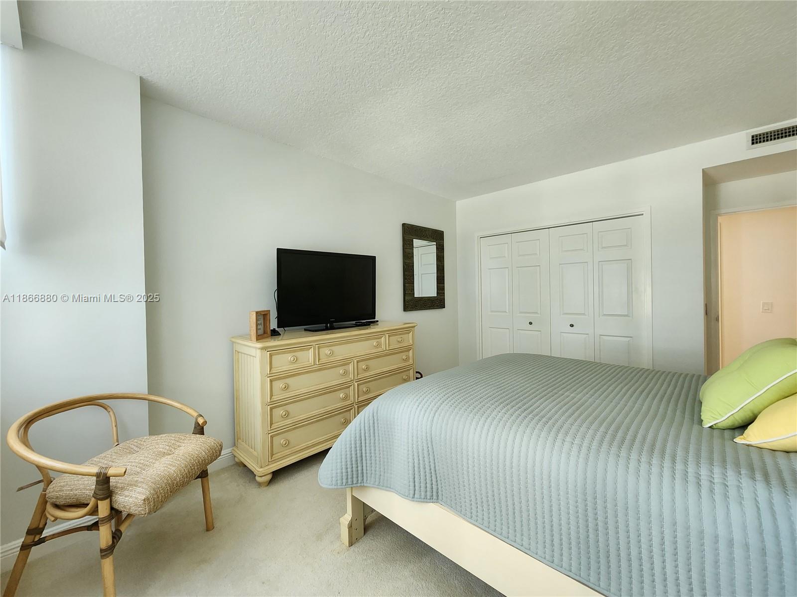 ALEXANDER TOWERS CONDO - Residential Lease