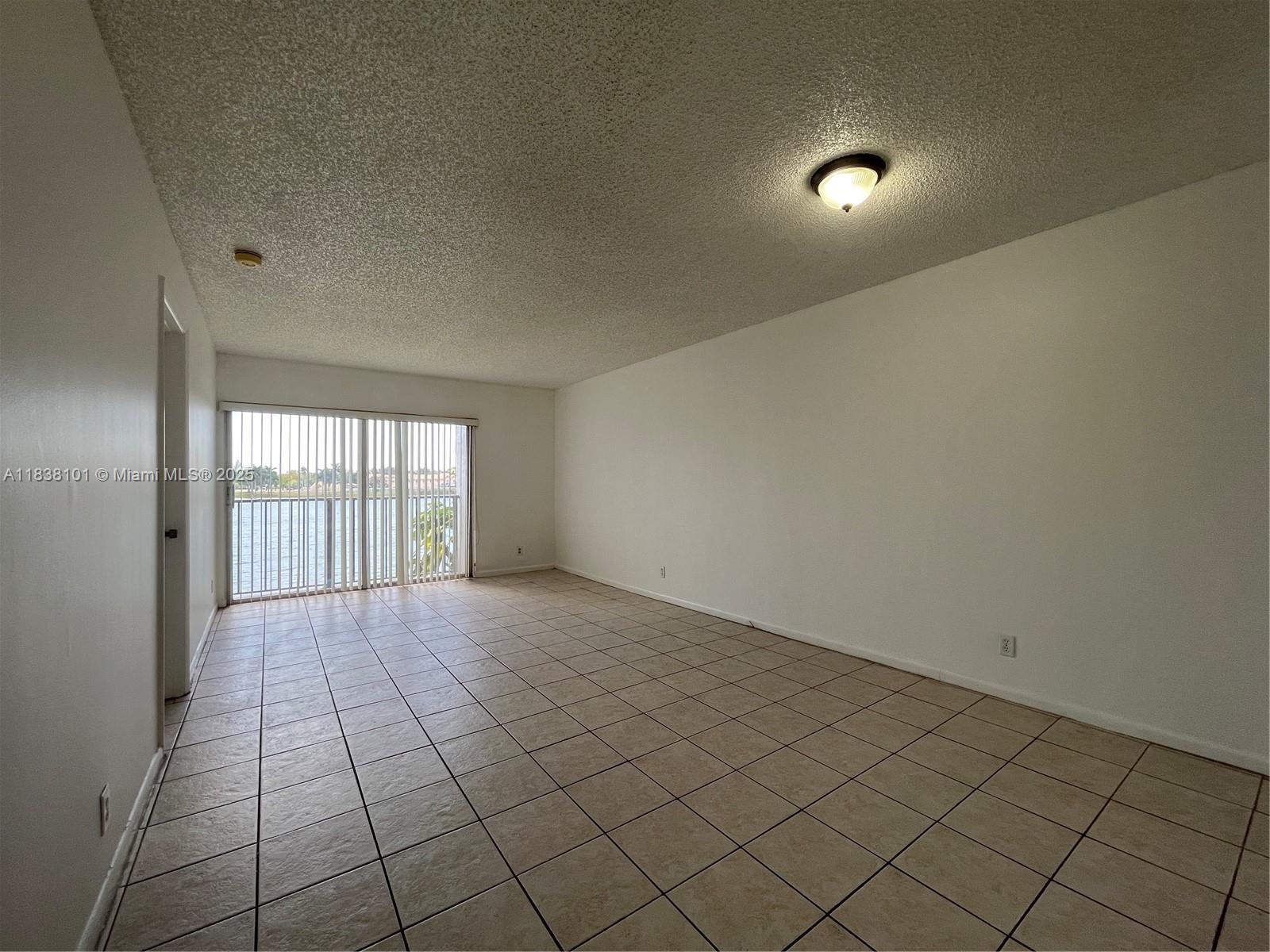 8720 N Sherman Cir 207