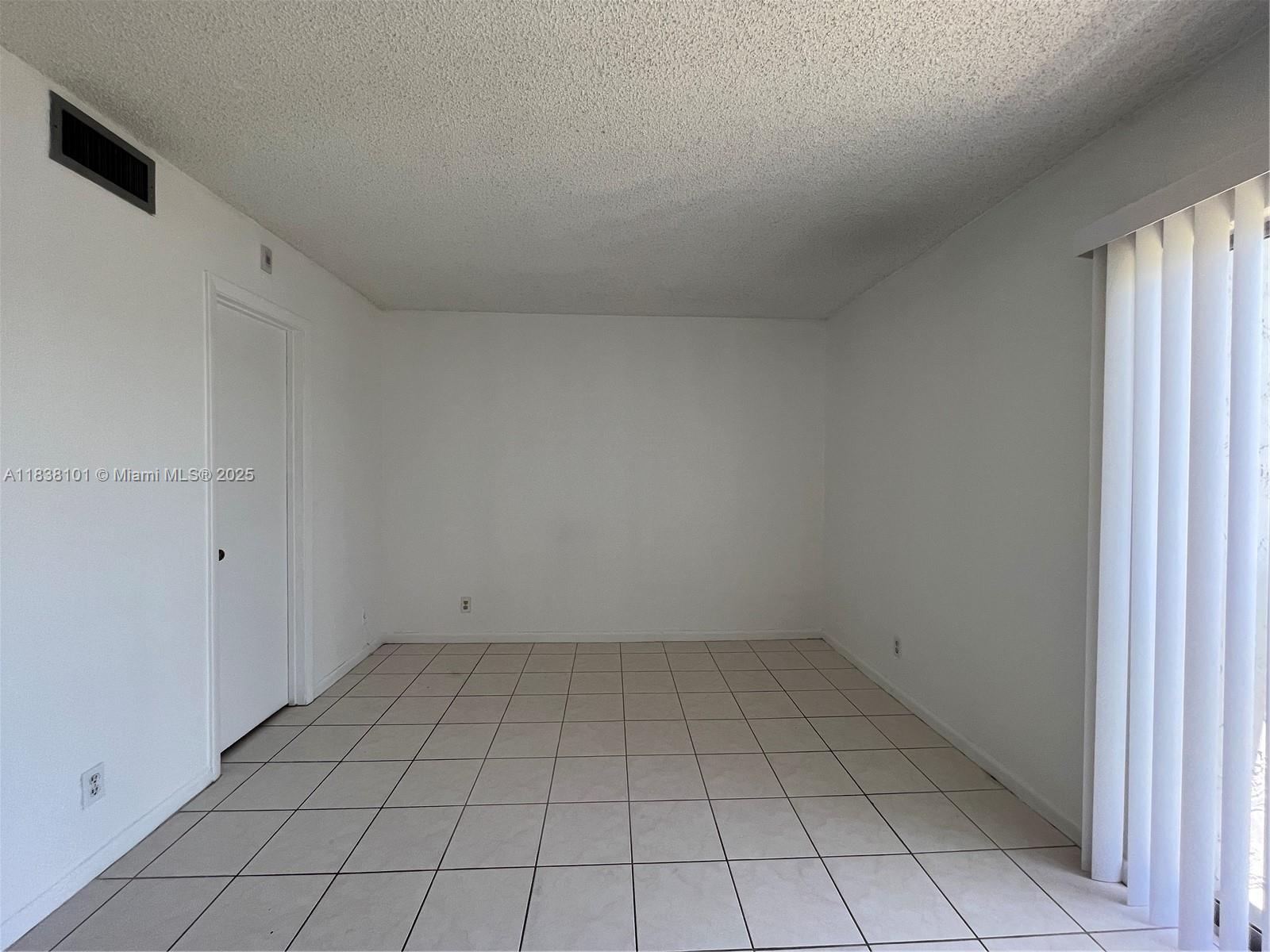 8720 N Sherman Cir 207