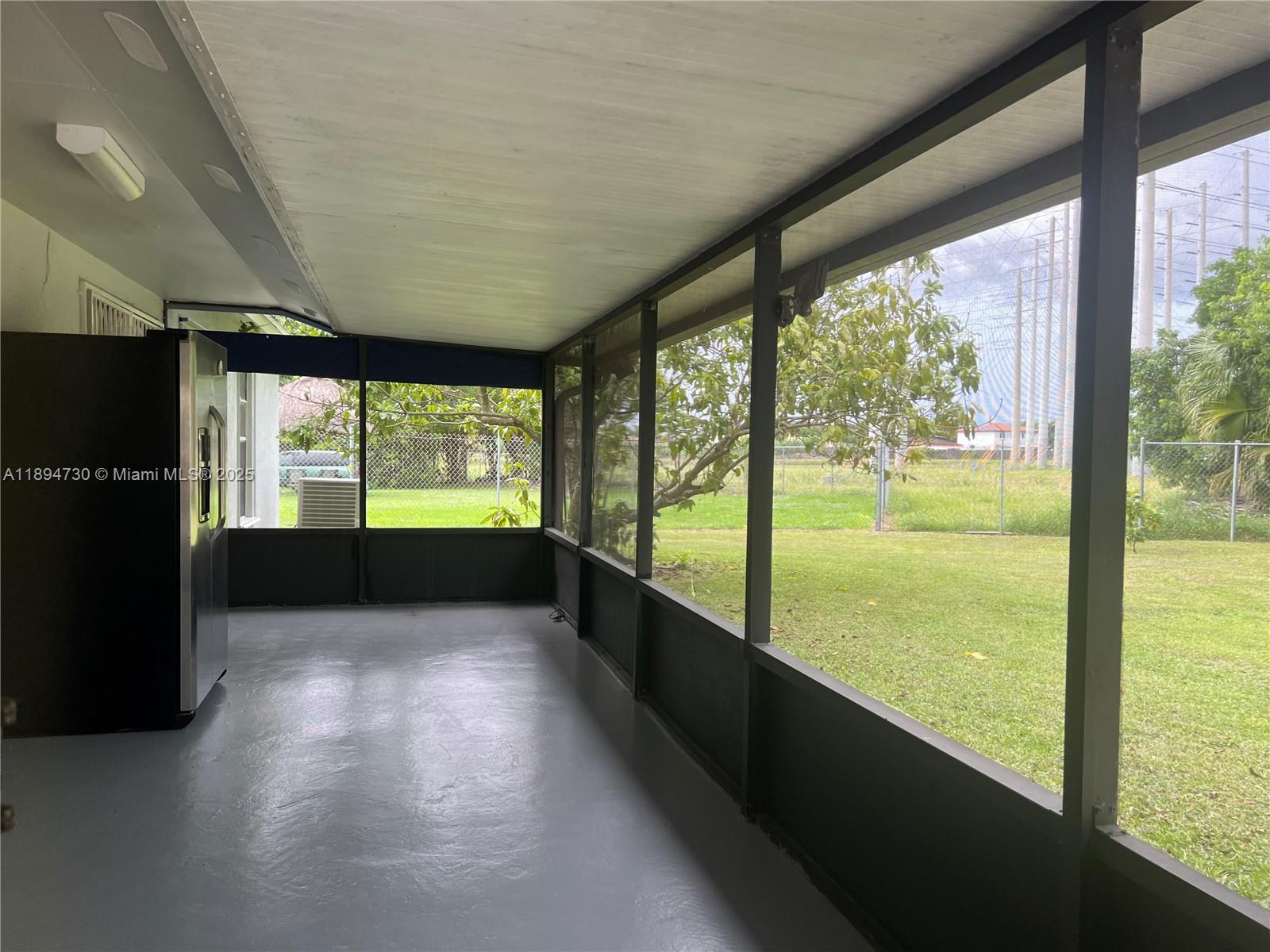 MEADOW WOOD MANOR #4 - Residential Lease