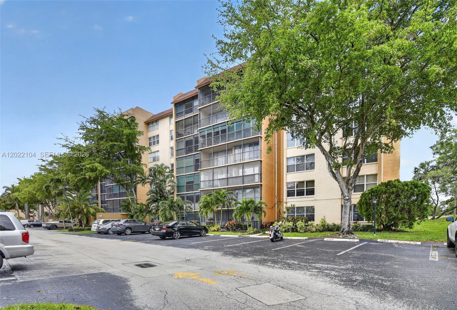 CONDOMINIUM 6 OF ENVIRON - Residential