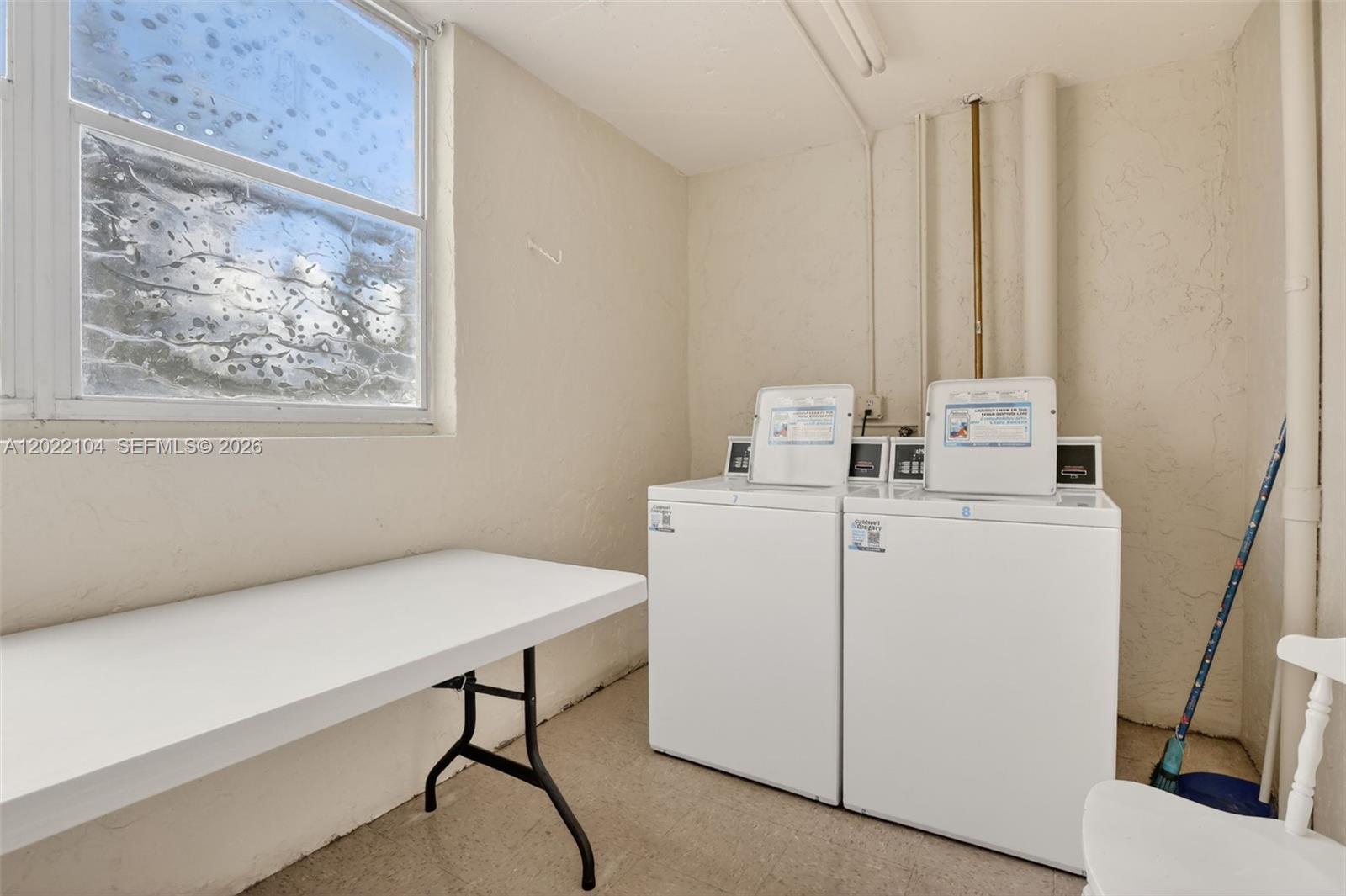CONDOMINIUM 6 OF ENVIRON - Residential