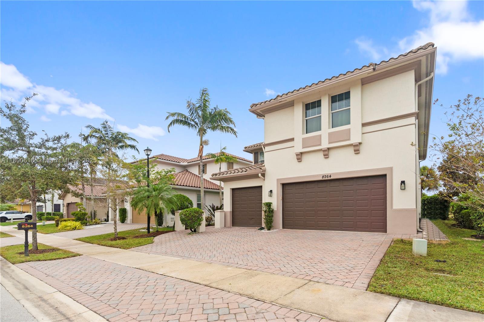 8264 NW 118th Way