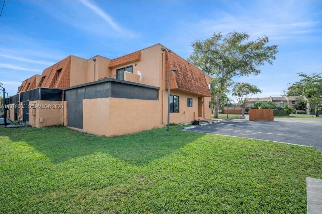 WESTVIEW CONDOMINIUM NO T - Residential