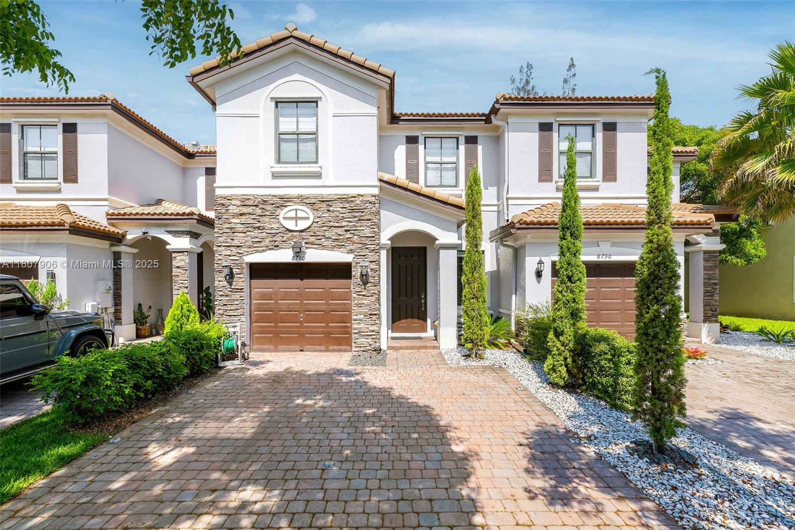 8780 Nw 116th Path, Doral, Miami-Dade County, Florida - 4 Bedrooms  
3 Bathrooms - 