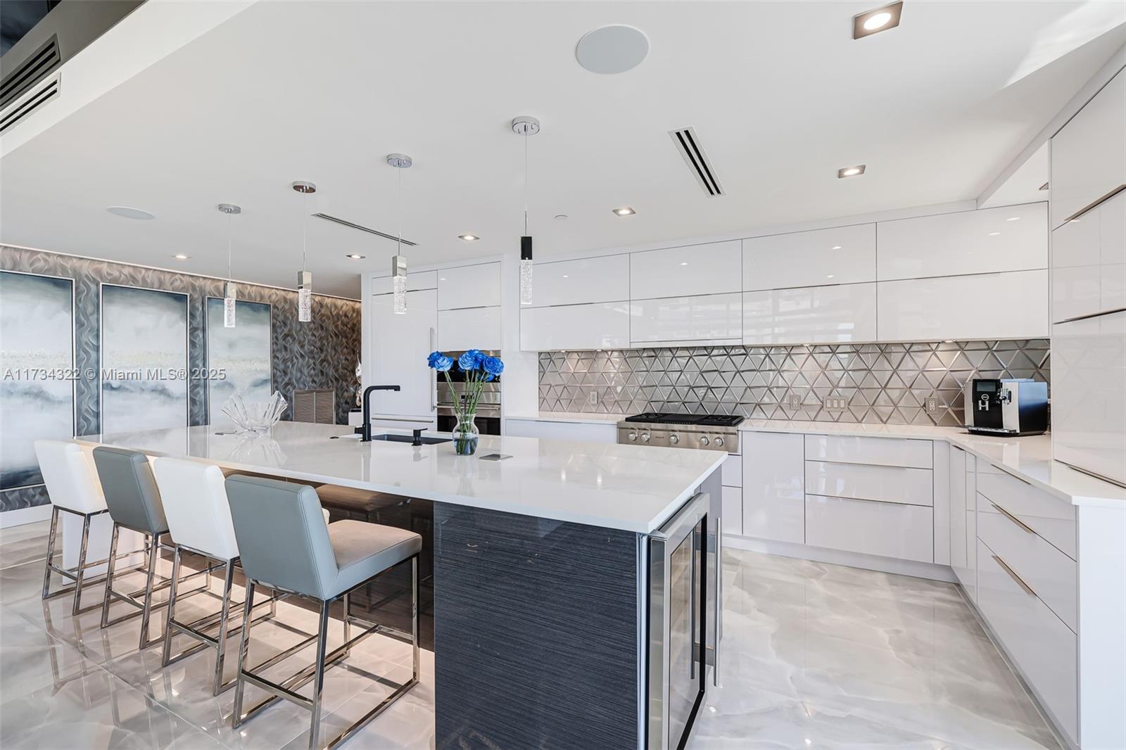 SAGE BEACH CONDO - Residential