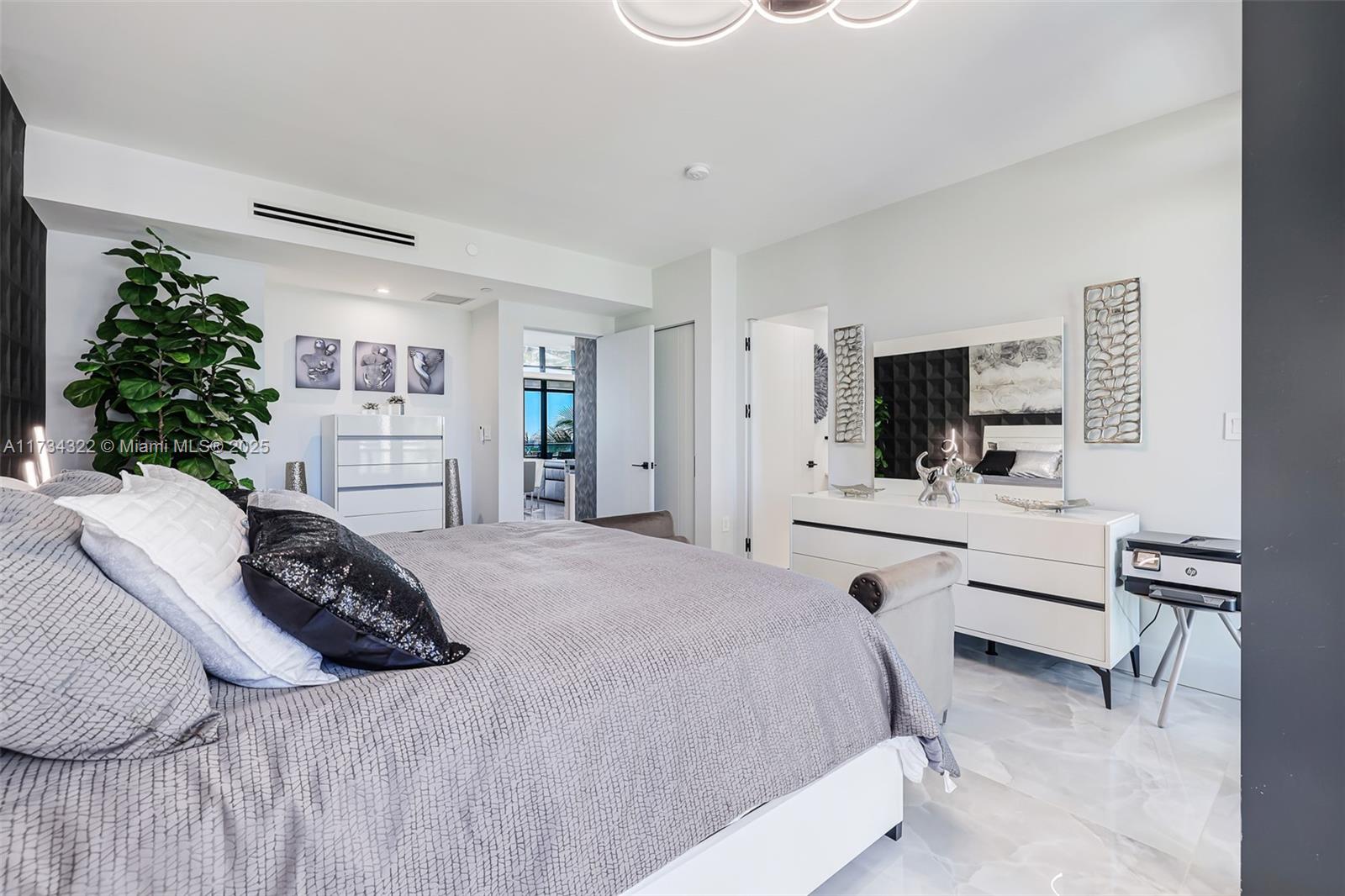 SAGE BEACH CONDO - Residential
