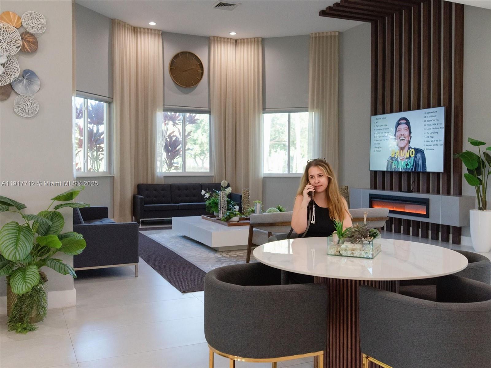 PEMBROKE ISLES V - Residential