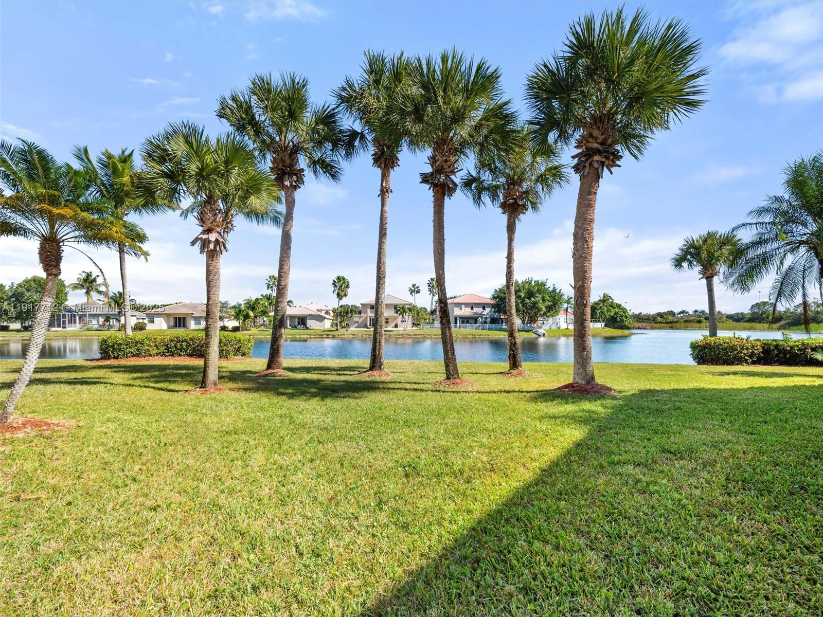 PEMBROKE ISLES V - Residential