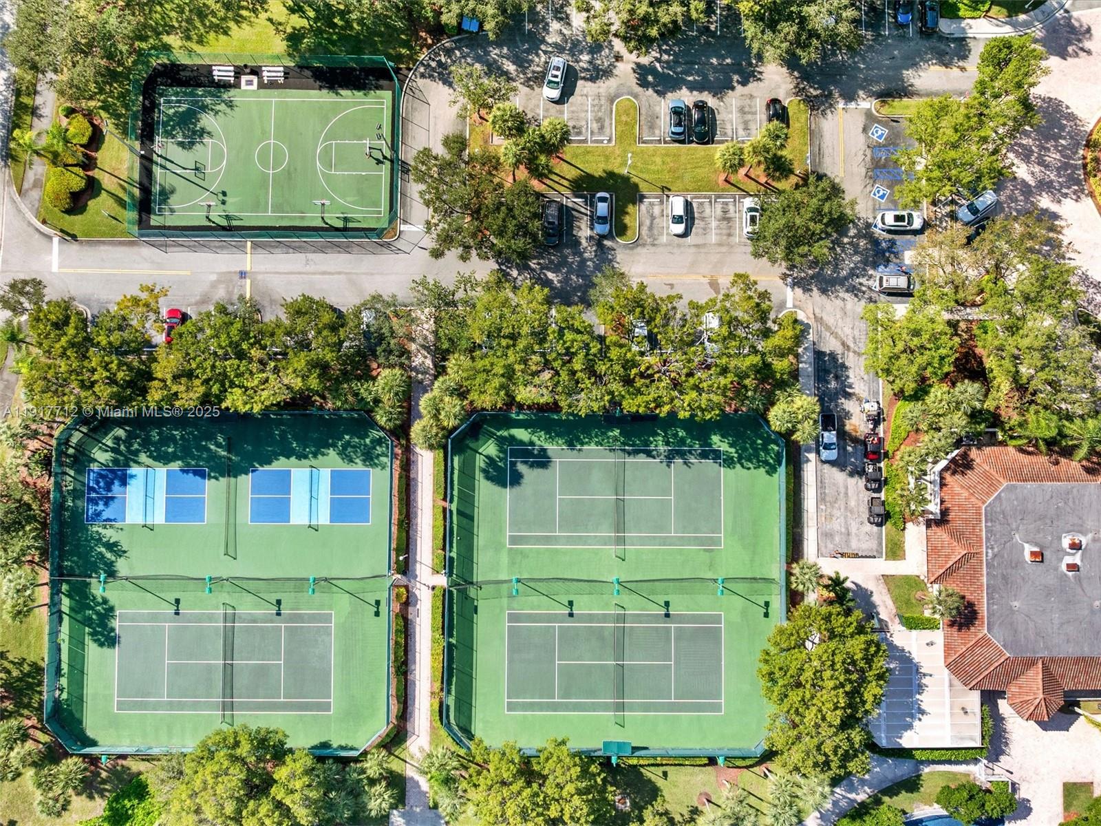 PEMBROKE ISLES V - Residential