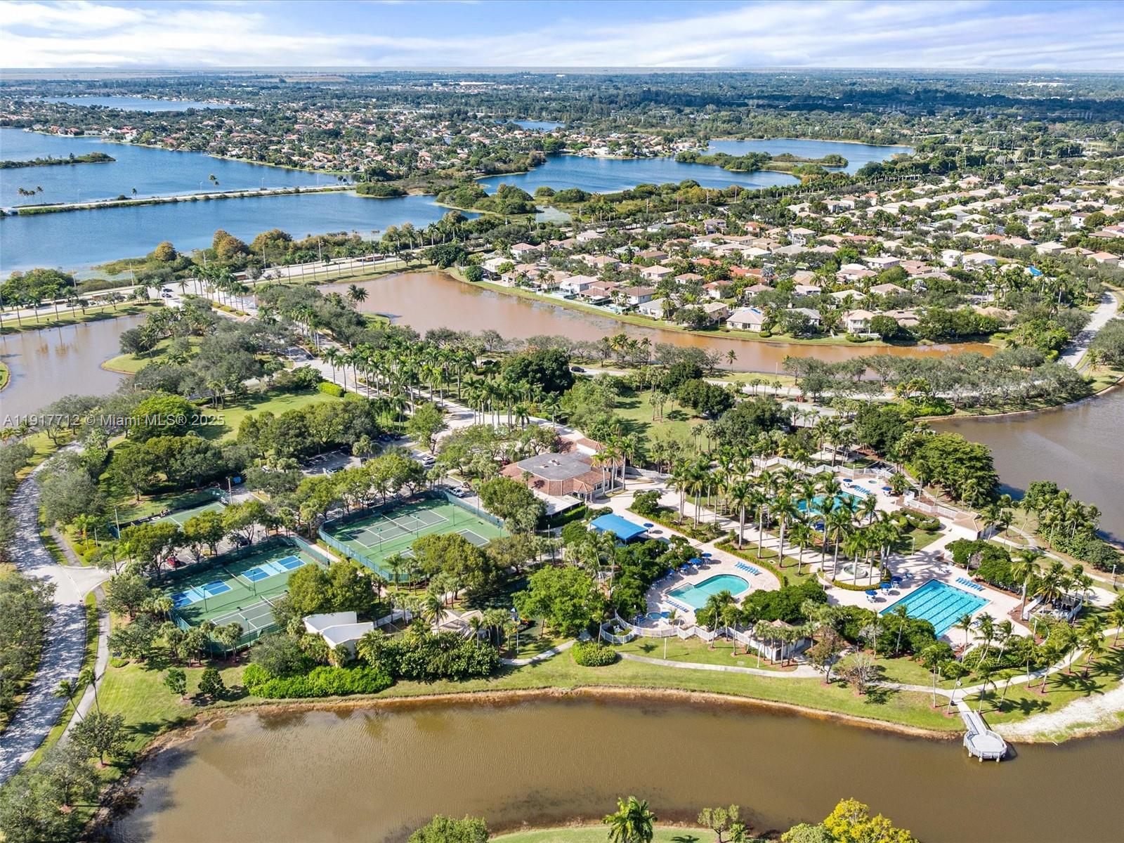 PEMBROKE ISLES V - Residential