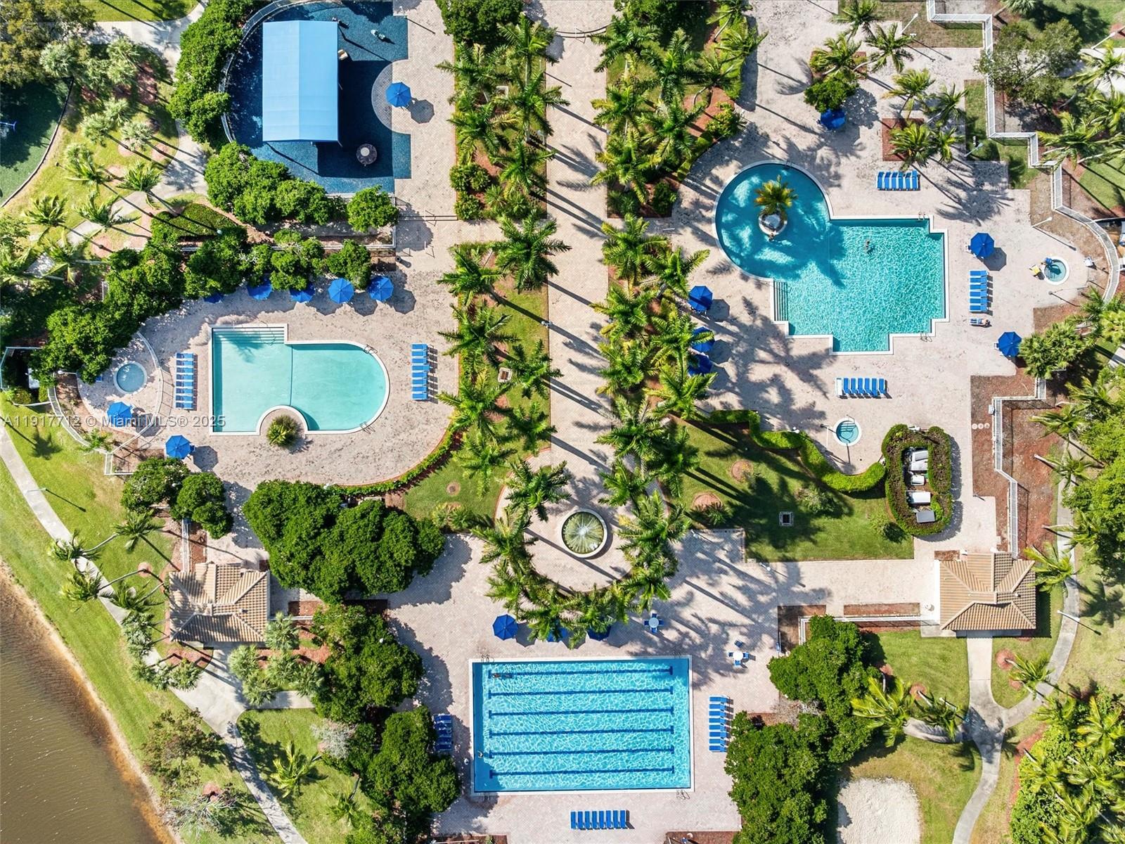 PEMBROKE ISLES V - Residential